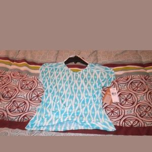 Red Camel Ikat Printed Knot Tee